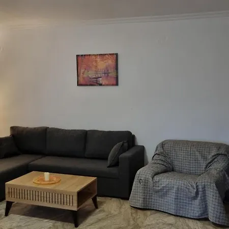 Alexandros House With Private Parcking Landsted *