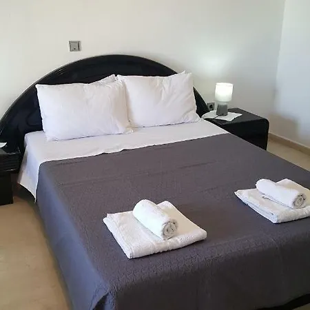 Alexandros House With Private Parcking Landsted *