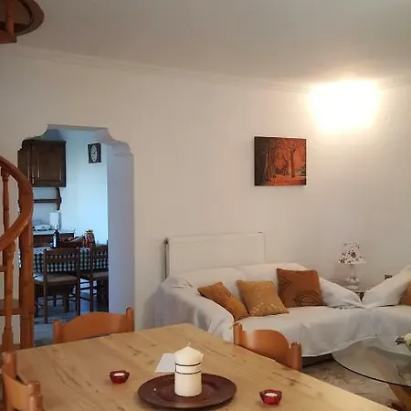 Alexandros House With Private Parcking Landsted Vátos