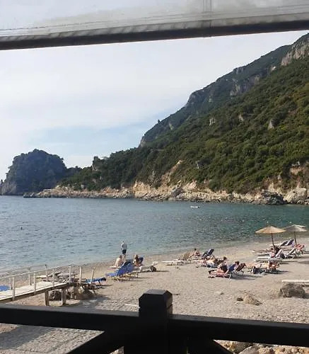 Alexandros House With Private Parcking